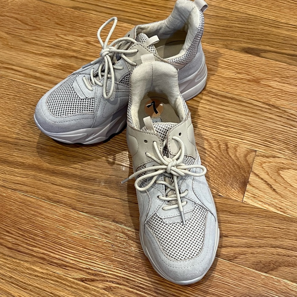 Steve Madden shoes